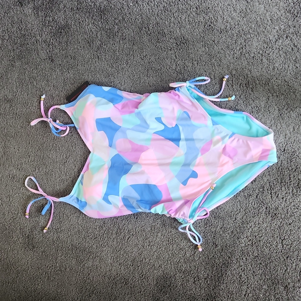 No Boundaries One Piece, sz XL